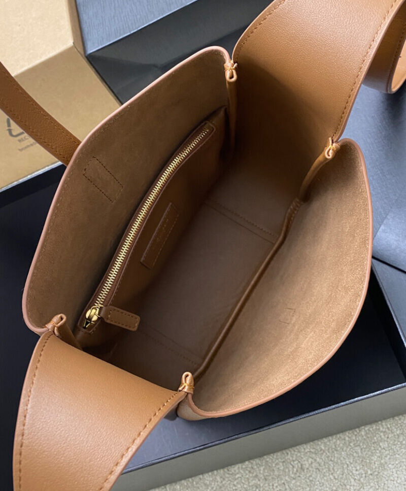 Saint Laurent Le 5 A 7 Supple Small In Grained Leather